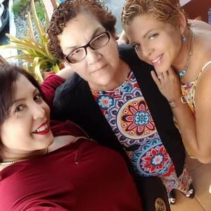 Meet your Posher, Iris